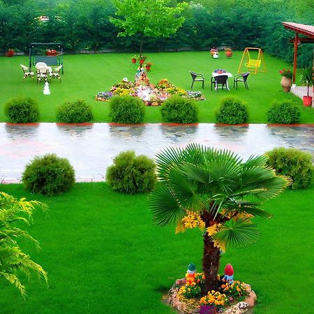 Отель Relax Pozar Като-Лутраки Экстерьер фото