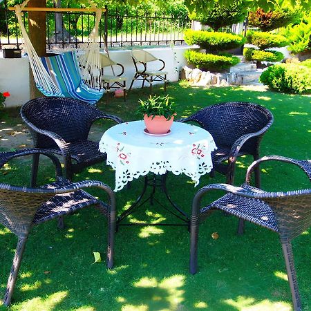 Отель Relax Pozar Като-Лутраки Экстерьер фото